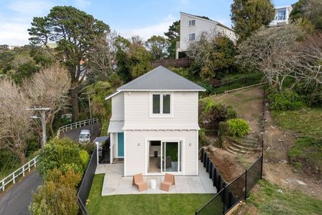 Photo of property in 1 Seaforth Terrace, Karori, Wellington, 6012