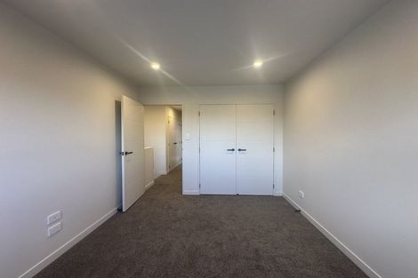 Photo of property in 17b Midgley Road, West Harbour, Auckland, 0618