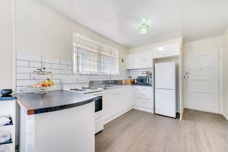 Photo of property in 90 Tennessee Avenue, Mangere East, Auckland, 2024