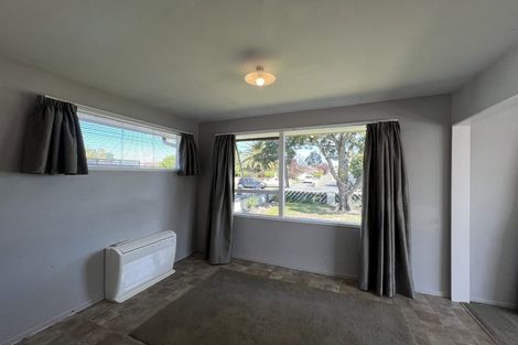 Photo of property in 8 Cob Crescent, Woolston, Christchurch, 8062