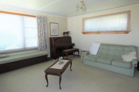 Photo of property in 14 Oxford Street, Holmes Hill, Oamaru, 9401