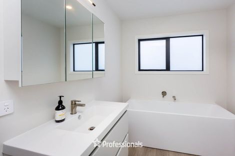 Photo of property in 20 Salisbury Crescent, Wallaceville, Upper Hutt, 5018