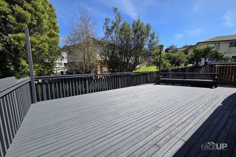 Photo of property in 1/179 Wiseley Road, West Harbour, Auckland, 0618