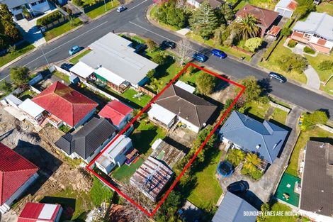 Photo of property in 3 Pendlebury Street, Green Bay, Auckland, 0604