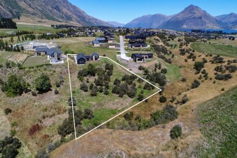 Photo of property in 7 Rabbiters Crescent, Jacks Point, Queenstown, 9371