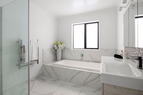 Photo of property in 16 Rose Berry Crescent, Flagstaff, Hamilton, 3210