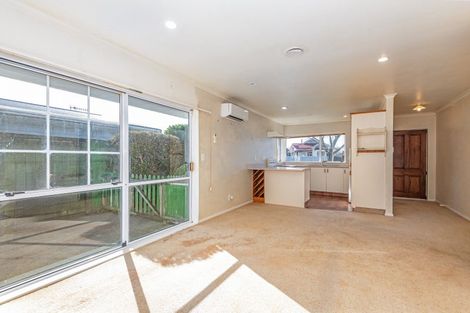 Photo of property in 106 Cook Street, West End, Palmerston North, 4410