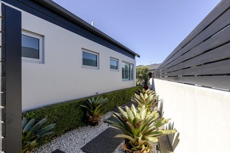 Photo of property in 5 Tupuhi Place, Highlands Park, New Plymouth, 4312