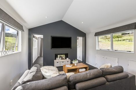 Photo of property in 49 Opoto Place, Kaukapakapa, 0873