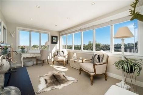 Photo of property in 41 Seaview Avenue, Northcote, Auckland, 0627