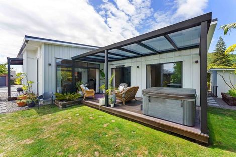 Photo of property in 27a Parata Street, Waikanae, 5036