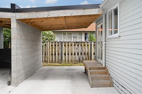 Photo of property in 45u1 Ross Crescent, Fairfield, Hamilton, 3214