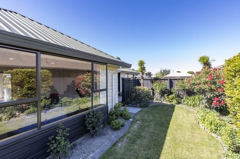 Photo of property in 10 Ben Nevis Drive, Broomfield, Christchurch, 8042