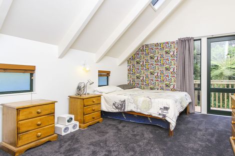 Photo of property in 533 South Titirangi Road, Titirangi, Auckland, 0604