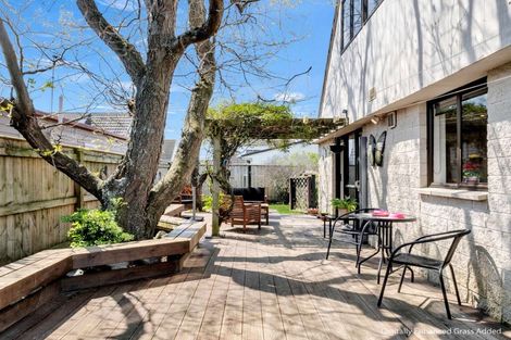 Photo of property in 4 Charisma Court, Kelvin Grove, Palmerston North, 4414