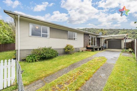 Photo of property in 6 Kendal Grove, Wainuiomata, Lower Hutt, 5014