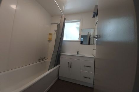 Photo of property in 92 Beazley Avenue, Paparangi, Wellington, 6037