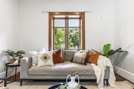 Photo of property in 17 Waikowhai Street, Ngaio, Wellington, 6035