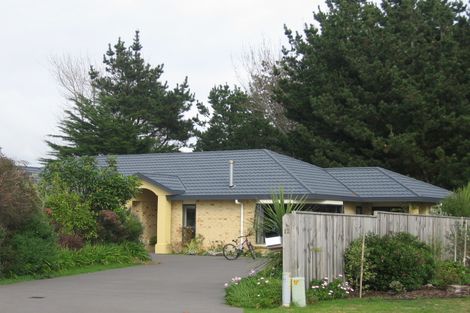 Photo of property in 12 San Vito Place, Paraparaumu Beach, Paraparaumu, 5032