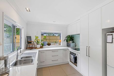Photo of property in 2/34 Howe Street, Howick, Auckland, 2014