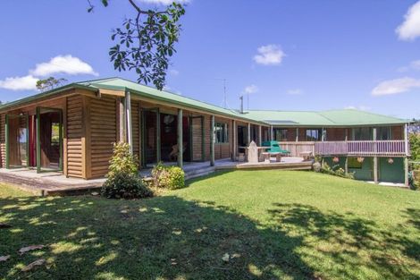 Photo of property in 156 Shanks Road, Helensville, 0875