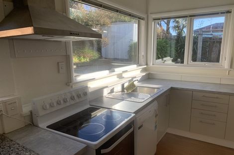 Photo of property in 37 Ara Paiwhenua, Tawa, Wellington, 5028