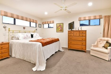 Photo of property in 13 Joydon Place, Stanmore Bay, Whangaparaoa, 0932