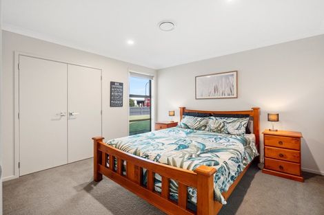 Photo of property in 3 Raiha Street, Papamoa Beach, Papamoa, 3118