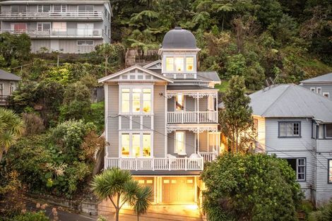 Photo of property in 64 Glenmore Street, Northland, Wellington, 6012