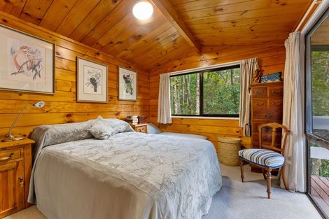Photo of property in 89 Brick Bay Drive, Sandspit, Warkworth, 0982