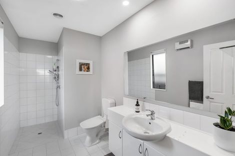 Photo of property in 30 Glasnevin Drive, Casebrook, Christchurch, 8051