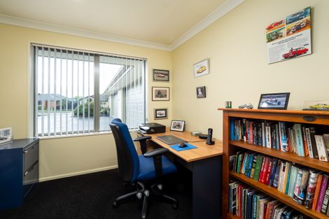 Photo of property in 31 Coppinger Terrace, Aidanfield, Christchurch, 8025
