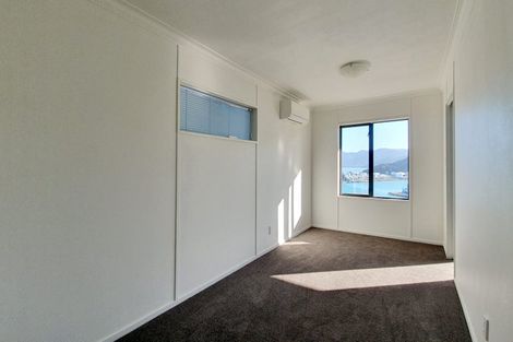 Photo of property in 27 Reserve Terrace, Lyttelton, 8082