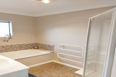Photo of property in 9 Talbot Grove, Trentham, Upper Hutt, 5018