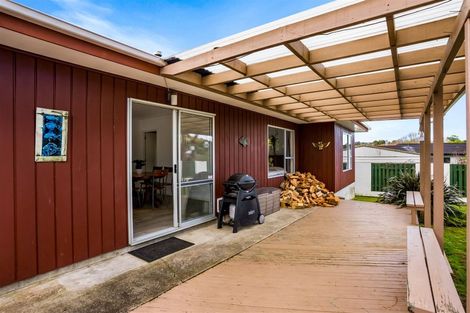 Photo of property in 4 Towra Place, Botany Downs, Auckland, 2010