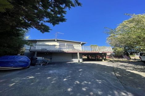 Photo of property in 4 Temuri Place, Glendene, Auckland, 0602