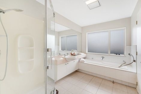 Photo of property in 9 Kentia Way, Somerville, Auckland, 2014