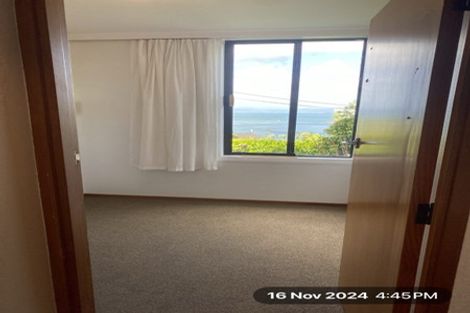 Photo of property in 2f1 Oriental Terrace, Mount Victoria, Wellington, 6011