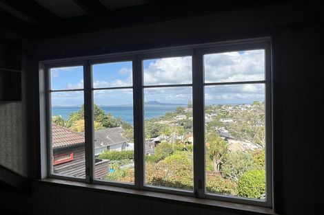 Photo of property in 41 Montgomery Avenue, Rothesay Bay, Auckland, 0630