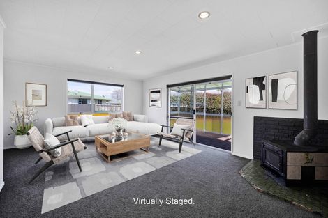 Photo of property in 7 Leon Place, Waitara, 4320