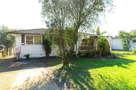 Photo of property in 3 Pendlebury Street, Green Bay, Auckland, 0604