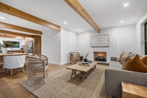Photo of property in 10 Pritchard Place, Arrowtown, 9302