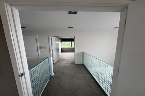 Photo of property in 77 Kittiwake Drive, Schnapper Rock, Auckland, 0632