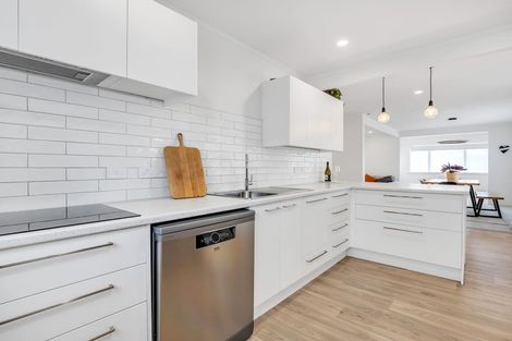Photo of property in 15 Barry Avenue, Whakatane, 3120