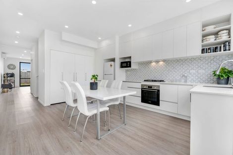Photo of property in 36 Karoro Road, Flat Bush, Auckland, 2019
