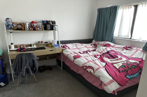 Photo of property in 113e Sycamore Drive, Sunnynook, Auckland, 0620