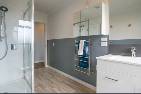 Photo of property in 43 Reading Street, Greytown, 5712