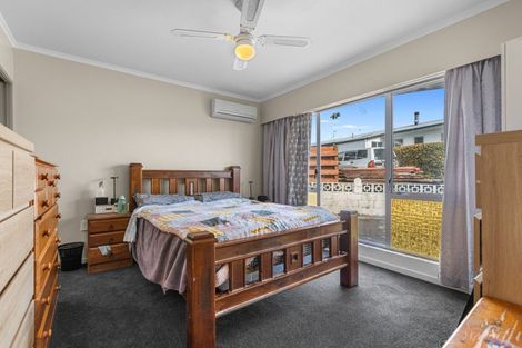 Photo of property in 12 Mountbatten Place, Te Puke, 3119