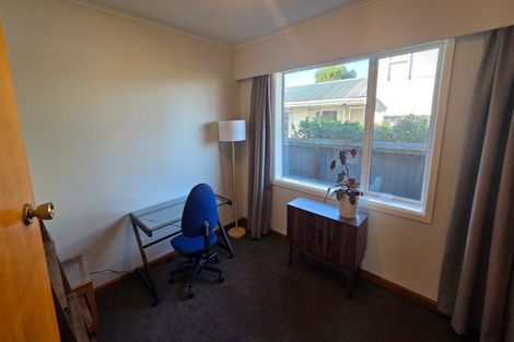 Photo of property in 33 Toorak Avenue, Avonhead, Christchurch, 8042