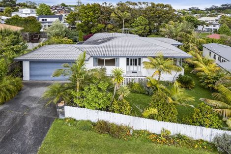 Photo of property in 7 Sandpiper Grove, Unsworth Heights, Auckland, 0632